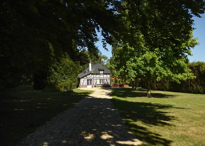 Holiday home Chaleureux Normand En Zone Natura 2000 Freneuse-Sur-Risle