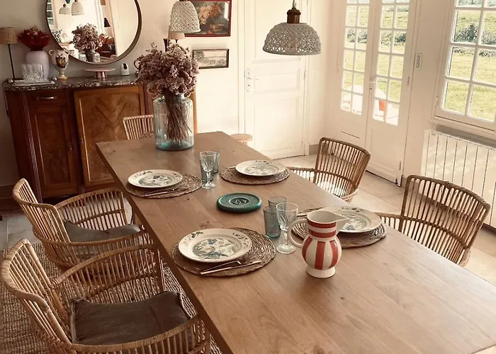 Holiday home Chaleureux Normand En Zone Natura 2000 Freneuse-Sur-Risle